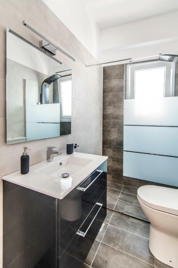 Lux 'N Comfort Apartments Tínos Kültér fotó